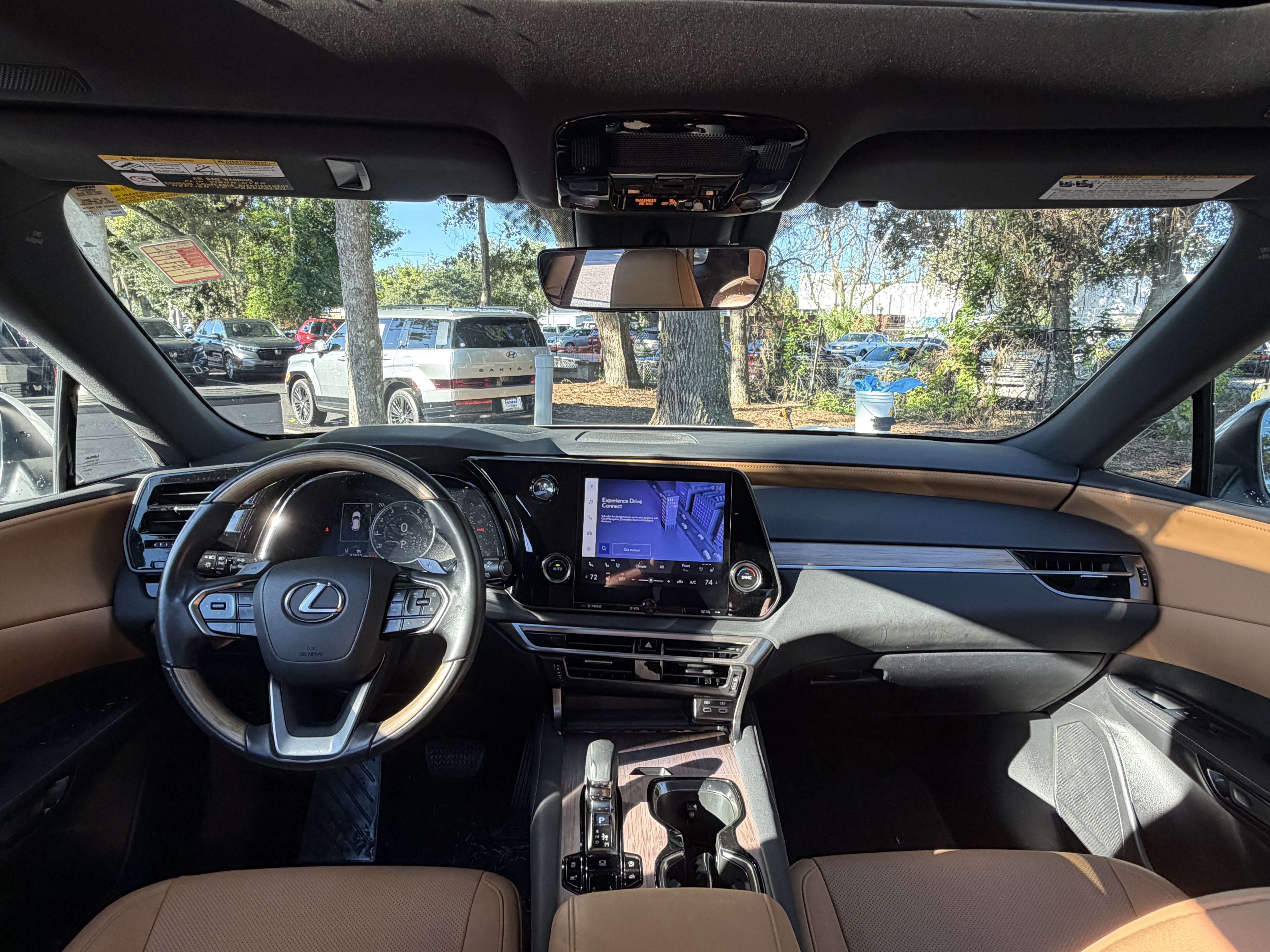 Used 2023 Lexus RX 350 Premium w/ Accessory Package AWD/4WD image 33