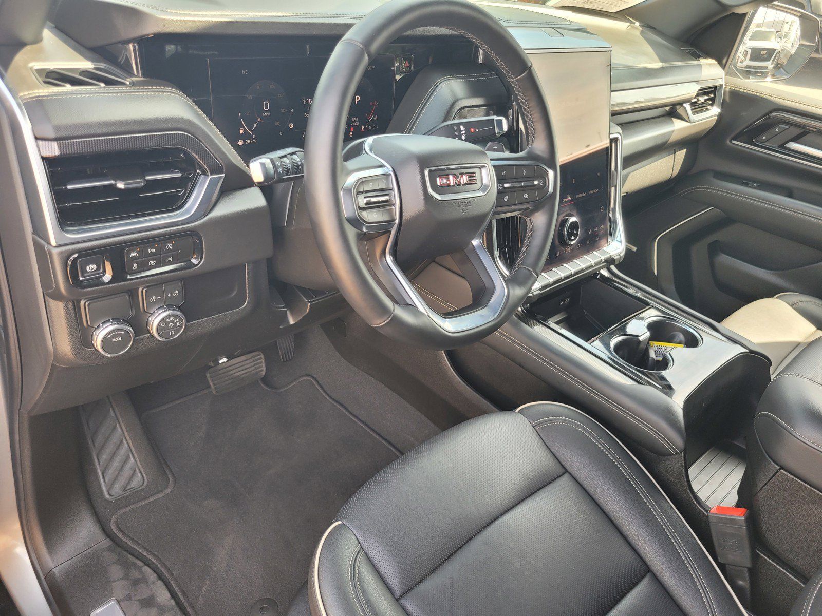 Used 2026 GMC Yukon XL Elevation RWD image 9