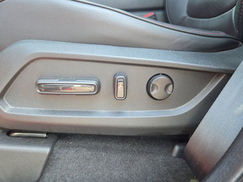 Used 2025 Honda Pilot Black Edition image 15