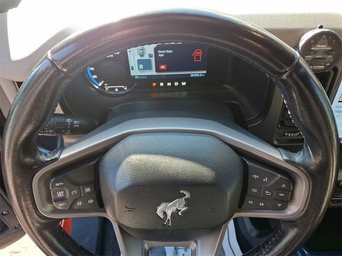 Used 2023 Ford Bronco Wildtrak image 20