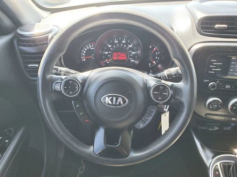 Used 2016 Kia Soul w/ Option Group 020 FWD image 13