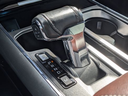 Used 2021 Ford F150 Lariat image 37