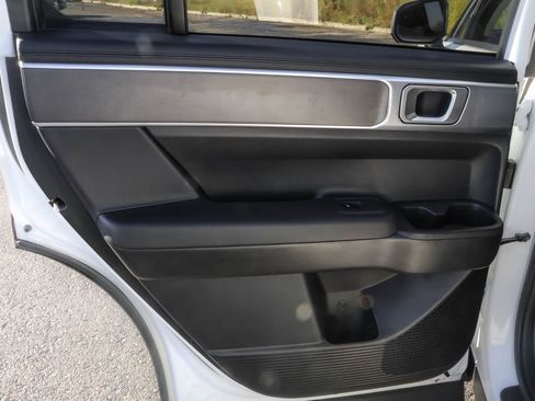 Used 2025 Hyundai Santa Fe SE image 21