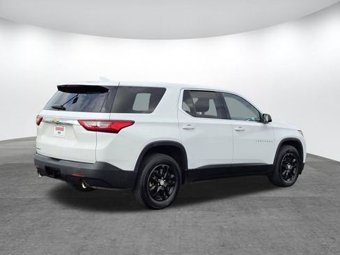 Used 2019 Chevrolet Traverse LS FWD image 4