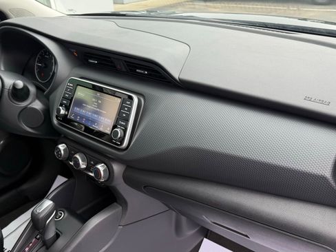 Used 2025 Nissan Kicks Play S image 14