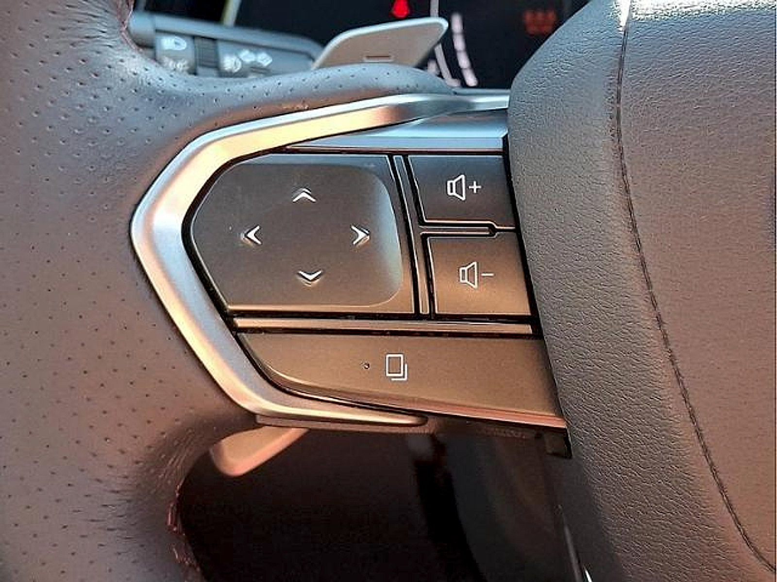 Certified 2023 Lexus RX 350 F Sport w/ Accessory Package AWD/4WD image 23