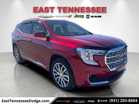 Used 2024 GMC Terrain Denali w/ Denali Premium Package image 1