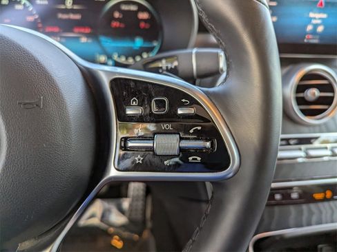 Used 2021 Mercedes-Benz GLC 300 4MATIC image 22