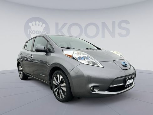 Used 2016 Nissan Leaf SL w/ Premium Package image 10