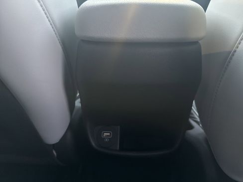 Used 2023 Hyundai Kona Limited image 24