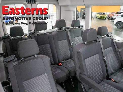 Used 2023 Ford Transit 350 XLT RWD image 22