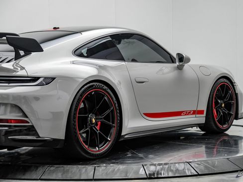 Used 2022 Porsche 911 GT3 RWD image 25