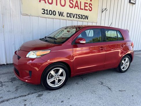 Used 2014 Scion xD image 8