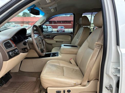 Used 2013 Chevrolet Silverado 1500 LTZ w/ LTZ White Diamond Edition AWD/4WD image 14