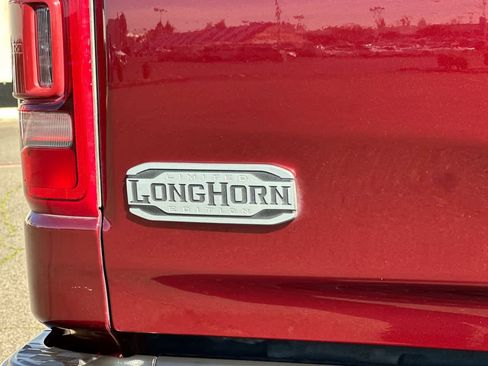 Used 2023 RAM 1500 Limited w/ Body Color Bumper Group image 32