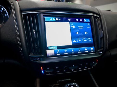 Used 2022 Maserati Levante Modena image 37