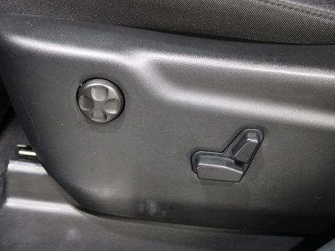 Used 2025 Dodge Durango GT AWD/4WD image 4