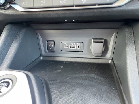 New 2025 Nissan Sentra SV w/ Trunk Package image 27