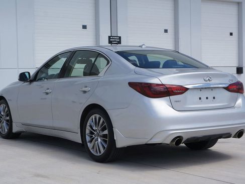 Used 2019 INFINITI Q50 Luxe w/ Essential Package (3.0T Luxe) image 9
