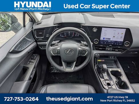 Used 2023 Lexus NX 250 FWD image 19
