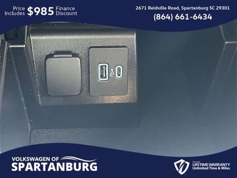 Used 2024 Ford Explorer Limited image 31