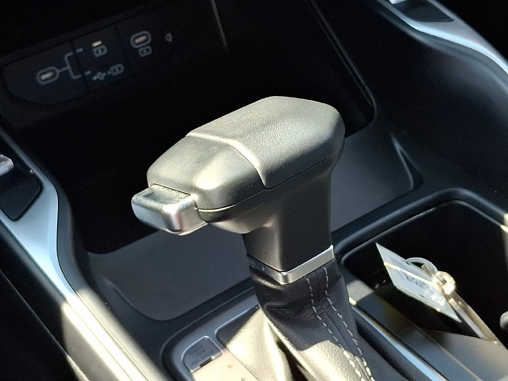 Used 2024 Kia Sorento S w/ Panoramic Sunroof Package FWD image 15