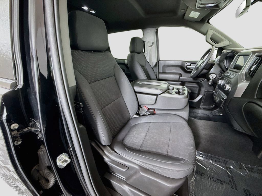 Used 2021 GMC Sierra 1500 4x4 Crew Cab w/ Sierra Value Package image 24