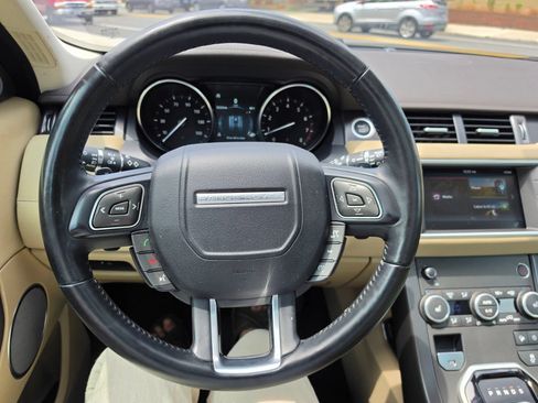 Used 2018 Land Rover Range Rover Evoque AWD/4WD image 24