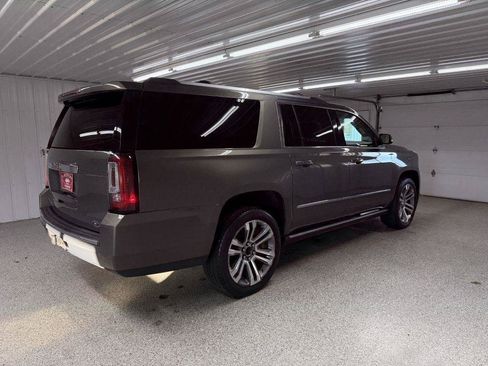 Used 2018 GMC Yukon XL Denali w/ Denali Ultimate Package AWD/4WD image 7