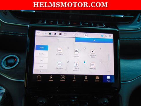 Certified 2024 Jeep Grand Cherokee Limited image 32