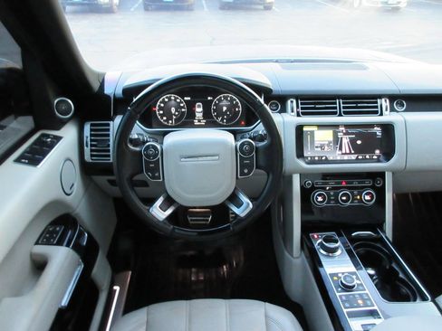 Used 2017 Land Rover Range Rover Long Wheelbase Supercharged image 13
