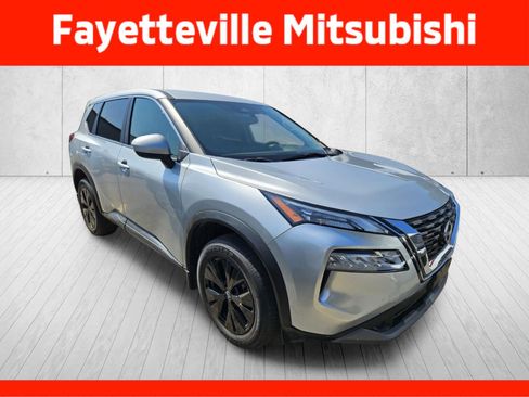 Used 2023 Nissan Rogue SV AWD/4WD image 1