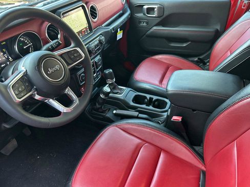 Used 2023 Jeep Wrangler Unlimited Rubicon 4xe image 9