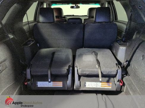 Used 2014 Ford Explorer XLT w/ Equipment Group 202A AWD/4WD image 10