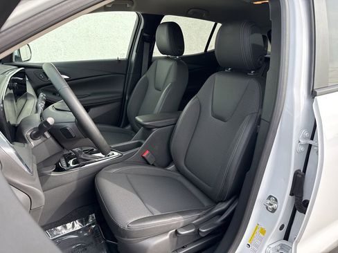 Used 2025 Buick Encore GX Preferred image 9