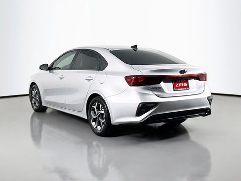 Used 2020 Kia Forte LXS FWD image 3