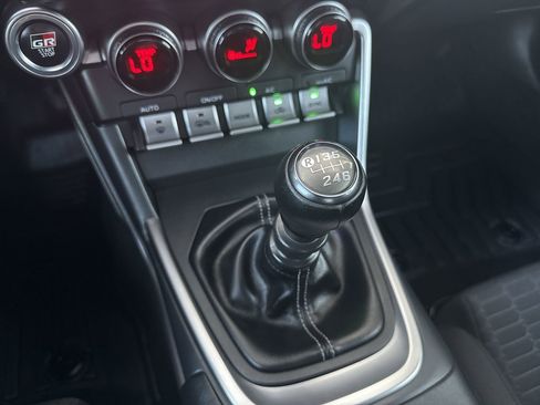 Used 2023 Toyota GR86 image 14