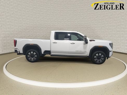 Used 2024 GMC Sierra 2500 Denali w/ Denali Reserve Package image 4