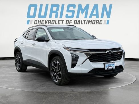 New 2026 Chevrolet Trax RS w/ Sunroof Package image 1