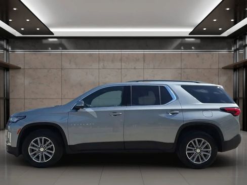 Used 2023 Chevrolet Traverse LT FWD image 5