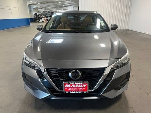 Used 2021 Nissan Sentra SV w/ SV Premium Package FWD image 8