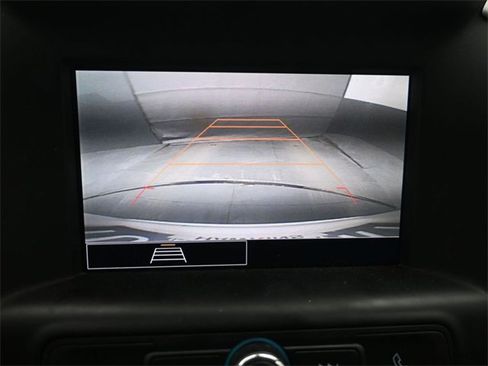 Used 2022 GMC Terrain SLE image 19