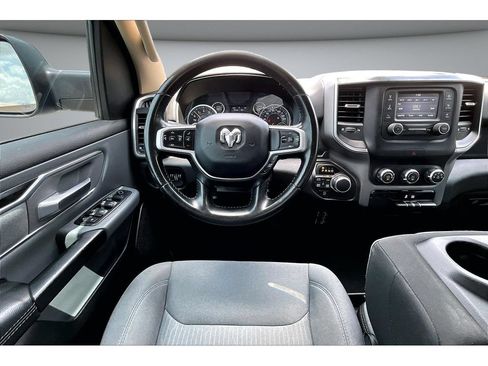 Used 2019 RAM 1500 Big Horn AWD/4WD image 8