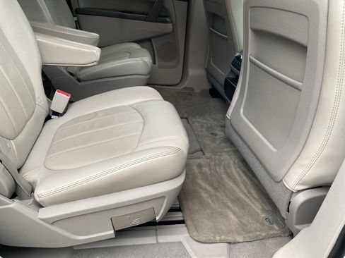 Used 2015 Buick Enclave Leather image 19
