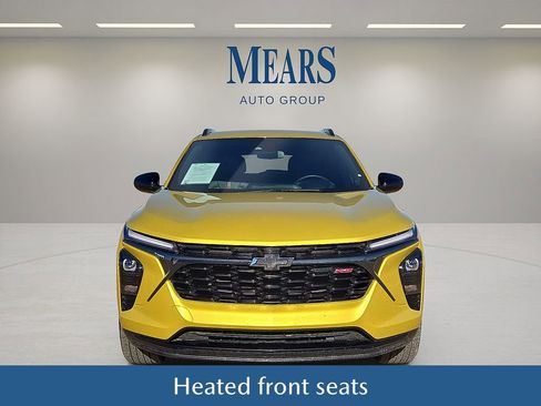 Used 2024 Chevrolet Trax RS w/ Driver Confidence Package image 9