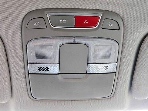 Used 2023 Kia Telluride S FWD image 18