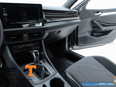 Used 2025 Volkswagen Jetta Sport FWD image 59
