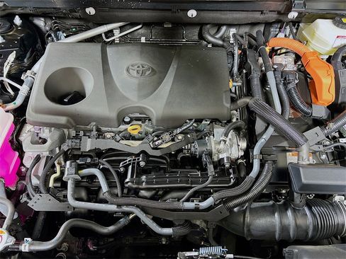 Certified 2025 Toyota RAV4 XLE image 26