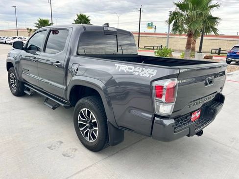 Used 2023 Toyota Tacoma TRD Sport w/ Technology Package AWD/4WD image 4
