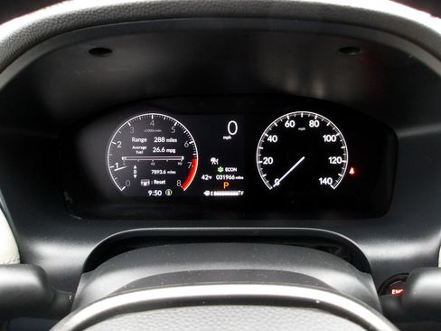 Used 2023 Honda HR-V LX image 17